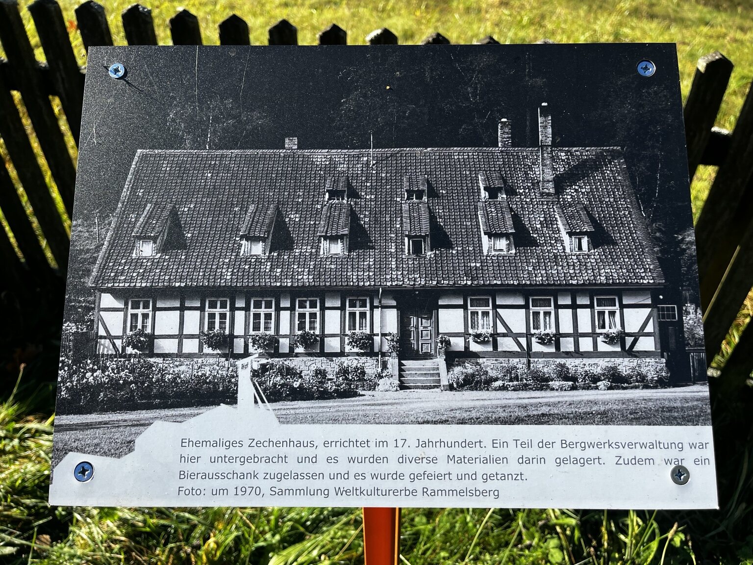 Historische Aufnahme des ehemaligen Zechenhauses